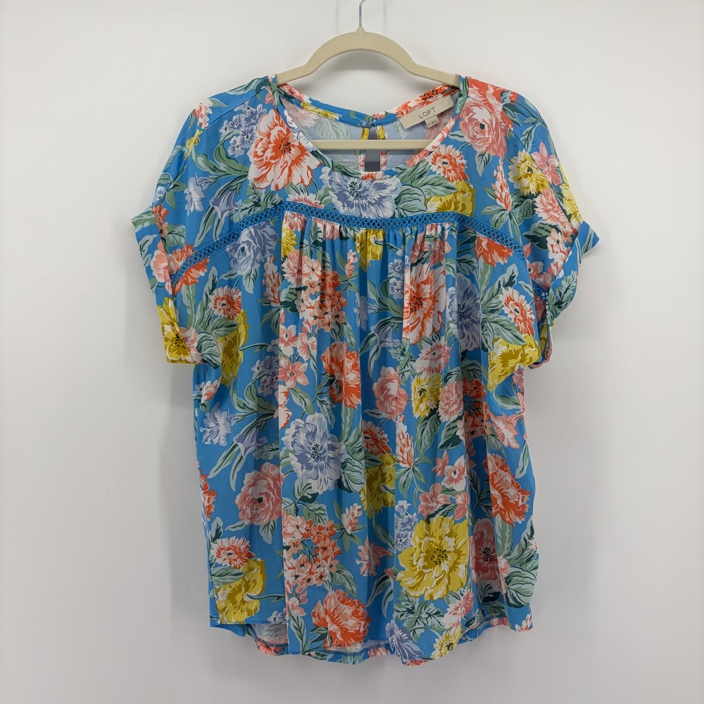 LOFT Womens XL Blue Floral Mixed Media Blouse Crochet Trim Short Sleeve Top